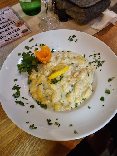 Pizzeria&Spaghetteria Angolo - Gastronomija i ugostiteljstvo