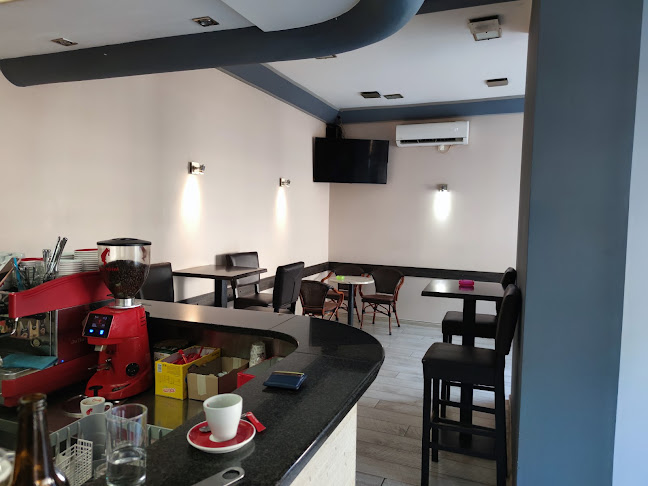 Opinii despre Caffe bar Riva în Obrovac - Gastronomija i ugostiteljstvo