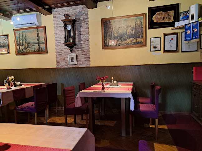 Trg Josipa Jurja Strossmayera 12, 10450, Jastrebarsko