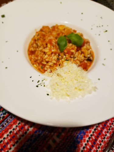 Opinii despre Dalmatian Ethno Village în Šibenik - Gastronomija i ugostiteljstvo