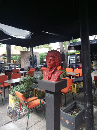 Ul. Pavla Hatza 14, 10000, Zagreb