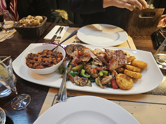 Trg Ljudevita Gaja 1, 49000, Krapina