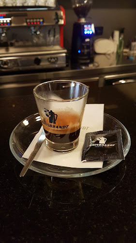 Opinii despre In Bar în Duga Resa - Gastronomija i ugostiteljstvo