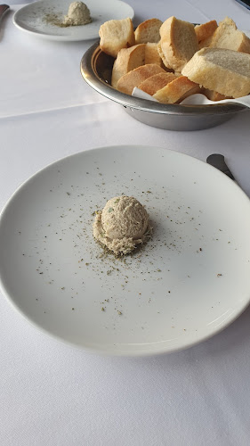 Zlatna ribica - Gastronomija i ugostiteljstvo