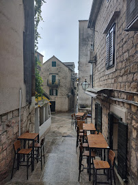 Marineta ul. 11, 21300, Makarska