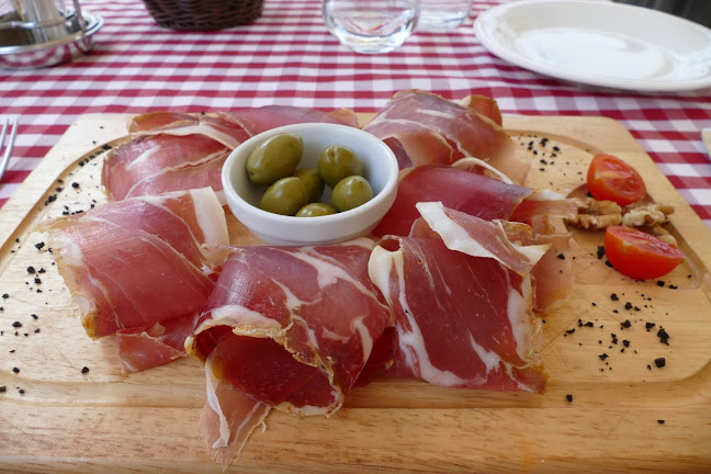 Ul. Brne Karnarutića 4, 23000, Zadar