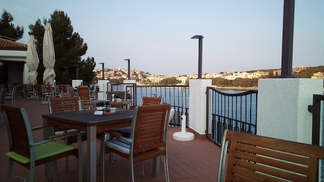 Opinii despre Yacht Bar & Restaurant în Pula - Gastronomija i ugostiteljstvo