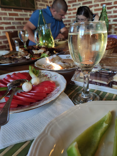 Kumrić breg klet - Gastronomija i ugostiteljstvo