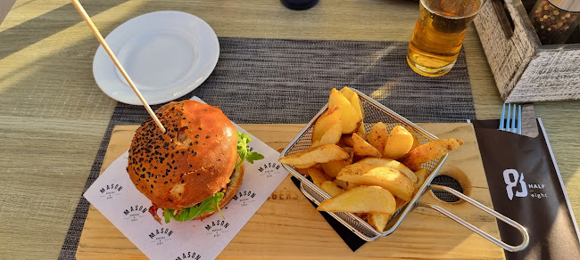 Comentarii opinii despre Half 8 Restaurant, Novigrad