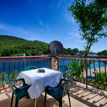 Opinii despre Konoba Velo Lago în Uble - Gastronomija i ugostiteljstvo