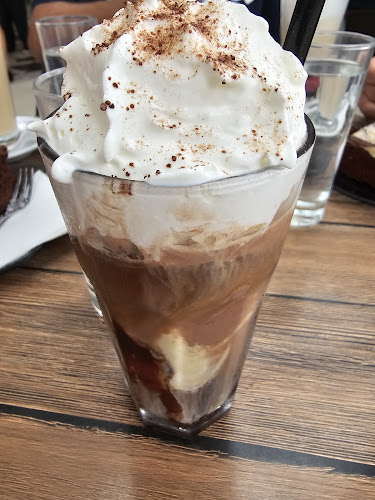 Caffe bar Centar caffe - Gastronomija i ugostiteljstvo