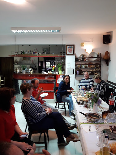 Konoba "Kod Zvaneta" - Gastronomija i ugostiteljstvo