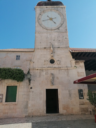 Opinii despre Praça principal în Trogir - Gastronomija i ugostiteljstvo