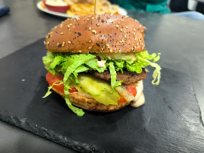 Papa Joe's Bistro - Gastronomija i ugostiteljstvo