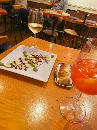 Opinii despre Caffe Galerija Gina în Zadar - Gastronomija i ugostiteljstvo