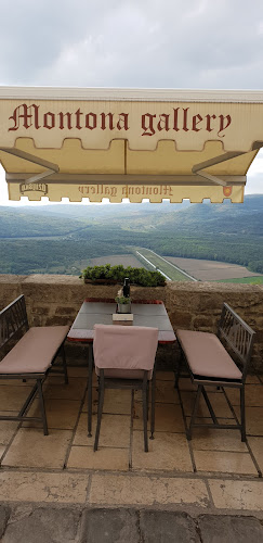 Trg Josefa Ressela 2, 52424, Motovun