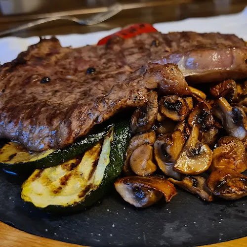 Opinii despre Villa Vladimir în Laz Bistrički - Gastronomija i ugostiteljstvo