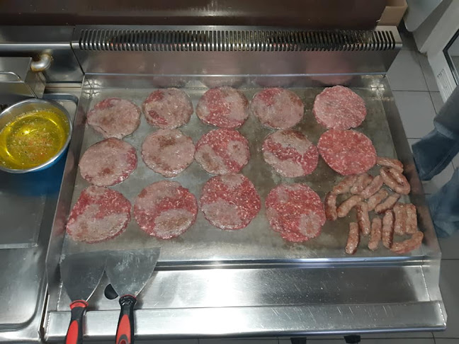 Opinii despre Andy Grill & Pizza în Duga Resa - Gastronomija i ugostiteljstvo