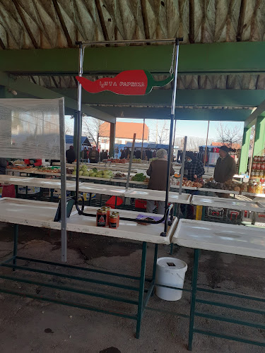 Opinii despre Gradska tržnica Petrinja în Petrinja - Gastronomija i ugostiteljstvo