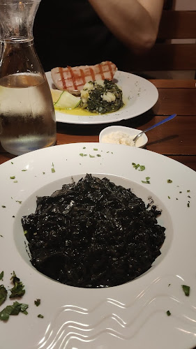 Comentarii opinii despre Konoba Dalmatino