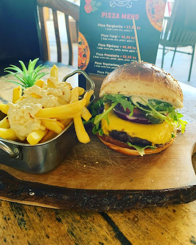 Opinii despre Capitano pub în Split - Gastronomija i ugostiteljstvo