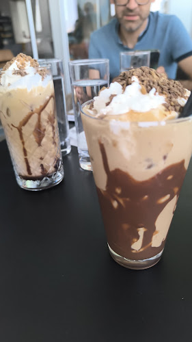 Leggiero caffe bar - Gastronomija i ugostiteljstvo