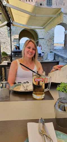 Bistro Bar Montona Gallery - Gastronomija i ugostiteljstvo