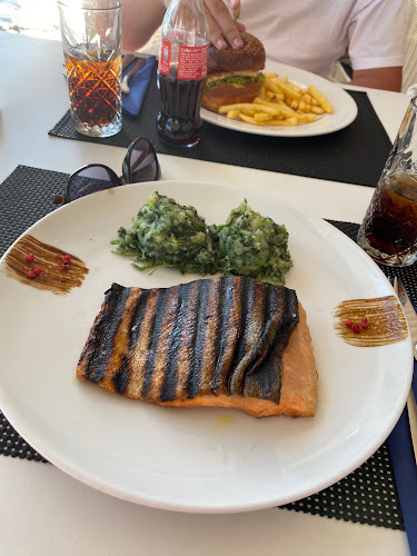 Riviera Restaurant and Bar - Gastronomija i ugostiteljstvo