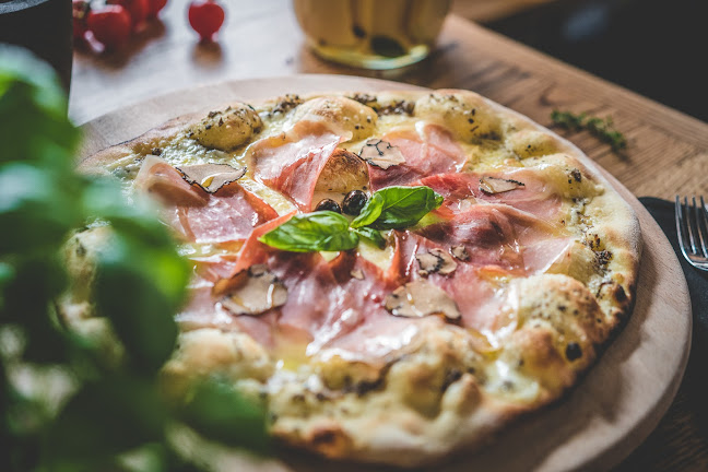 Ul. Majstora Radovana 2, 21000, Split