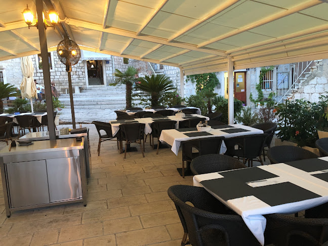 Ul. Matije Gupca 1, 21480, Vis