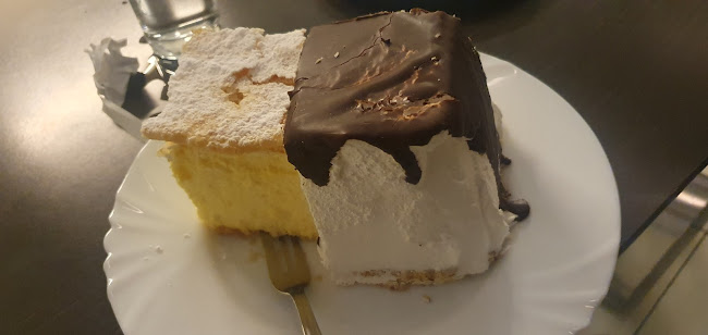 Opinii despre Slastičarnica Kira în Kutina - Gastronomija i ugostiteljstvo