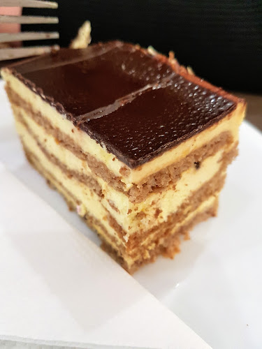 Ekos Cakes - Gastronomija i ugostiteljstvo