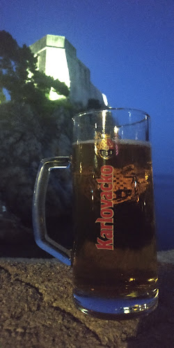 Opinii despre Beach bar Ala Mizerija în Dubrovnik - Gastronomija i ugostiteljstvo