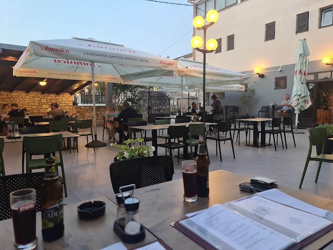 Restaurant Torre Fleisch- u. Fischgerichte, Pasta, Risotto