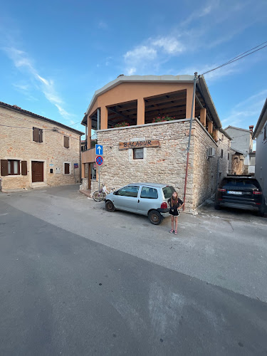 Konoba-Pizzeria Baladur - Gastronomija i ugostiteljstvo