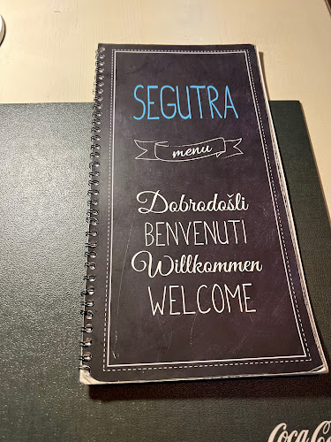 Vrata pod zidom 4, 52210, Rovinj