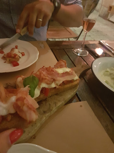 Comentarii opinii despre Uje restaurant