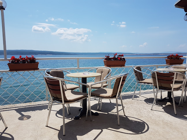 Opinii despre Caffe Bar Aqua în Crikvenica - Gastronomija i ugostiteljstvo