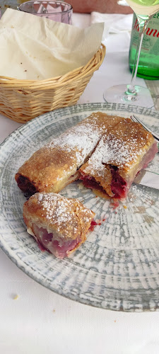 Opinii despre Restoran, vinarija i pansion Vuglec Breg în Škarićevo - Gastronomija i ugostiteljstvo