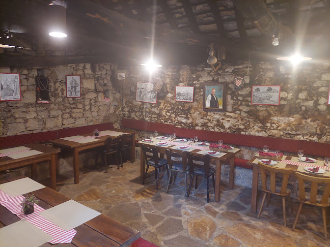 Opinii despre Kuća Kamena în Pakovo Selo - Gastronomija i ugostiteljstvo