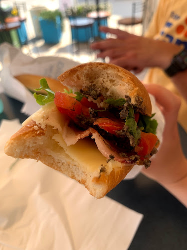 Comentarii opinii despre Arguola Fast Food