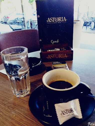 Papova ul. 2, 10000, Zagreb