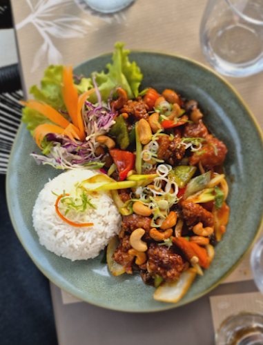 Shizuku -Japanese cuisine- - Gastronomija i ugostiteljstvo