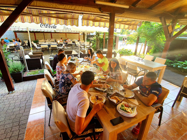 Ul. Stjepana i Antuna Radića 29, 44400, Glina