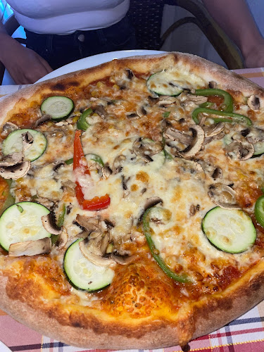 Opinii despre Bistro No5 în Novalja - Gastronomija i ugostiteljstvo