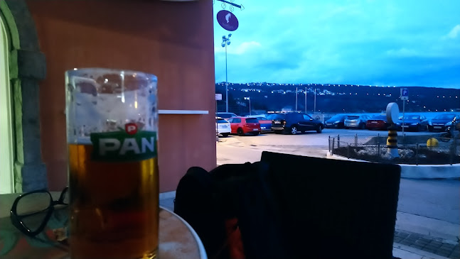 Caffe Bar Surf - Gastronomija i ugostiteljstvo