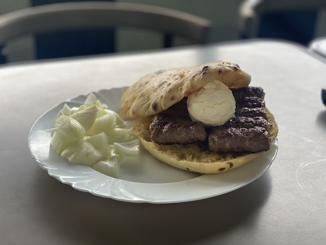 Pečenjarnica "Autobusni"