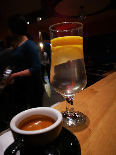 Comentarii opinii despre Bumbar