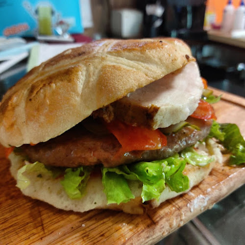 Opinii despre Fast Food Pink Panther în Crikvenica - Gastronomija i ugostiteljstvo