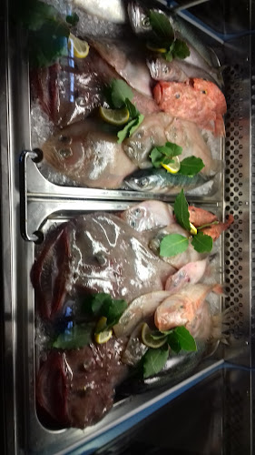 Mala Riba - Gastronomija i ugostiteljstvo